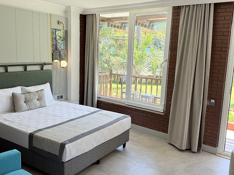 Zena Resort Hotel 21