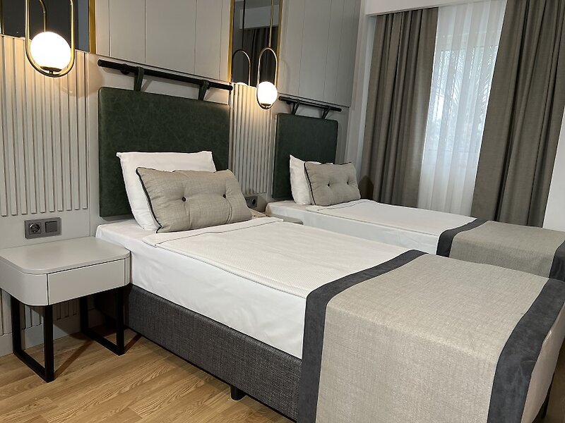 Zena Resort Hotel 22