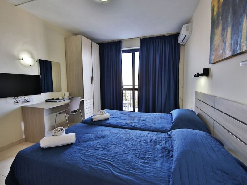 Relax Inn 11