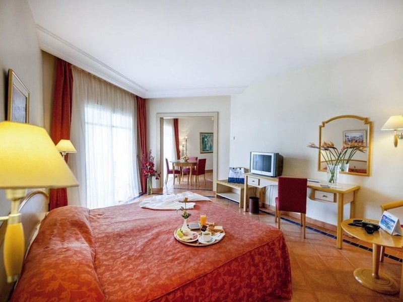 Medina Belisaire & Thalasso 38