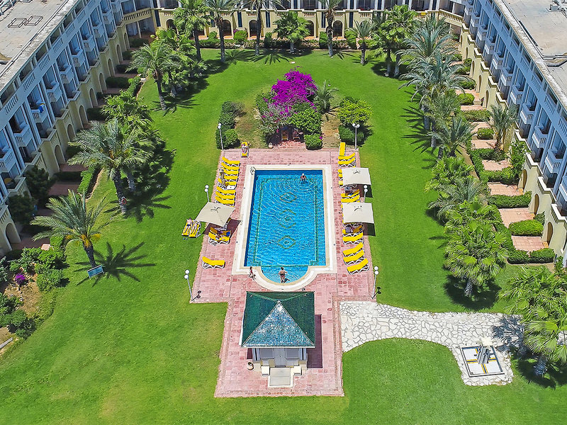 Medina Belisaire & Thalasso 24