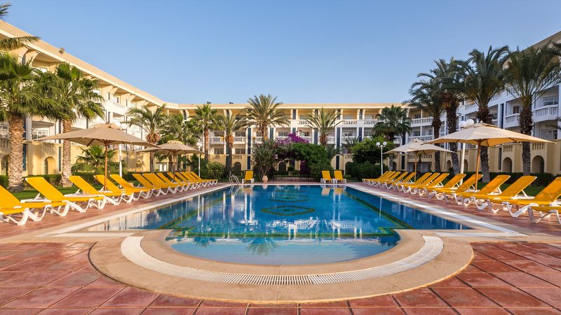 Medina Belisaire & Thalasso 1