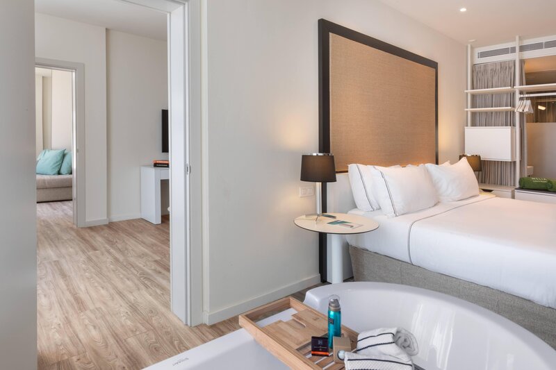 Meliá South Beach 75