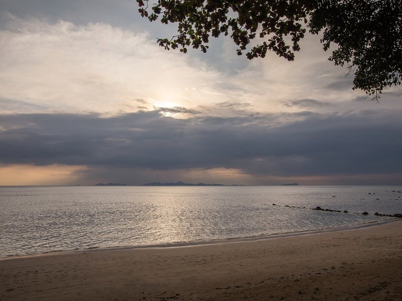Koh Jum Ocean Beach Resort 12