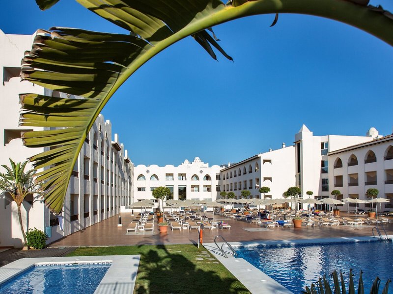 MAC Puerto Marina Benalmadena 10 - Outdoor Pool