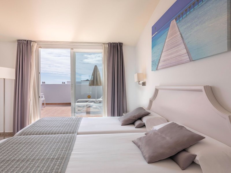 MAC Puerto Marina Benalmadena 39 - Room Example