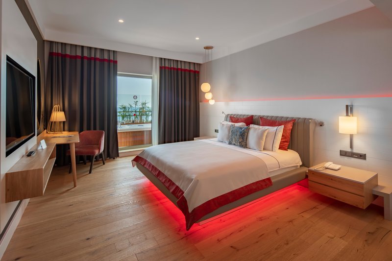 Lara Barut Collection 59