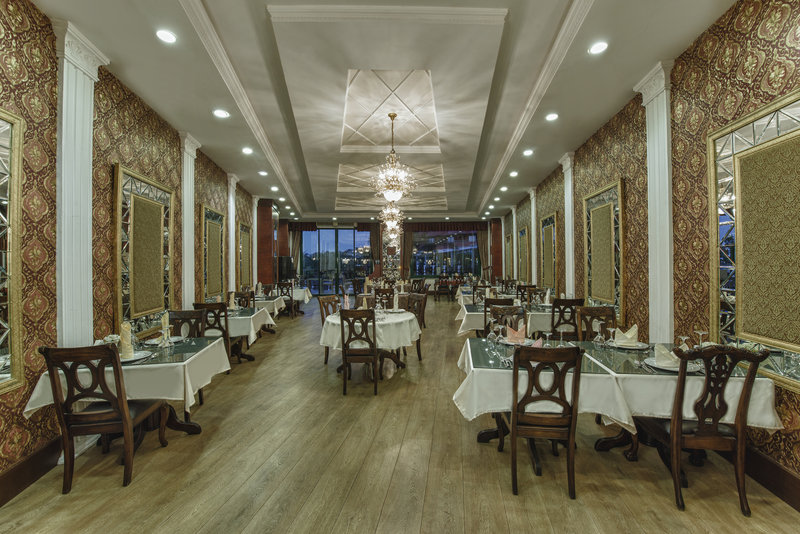 Delphin Palace 13
