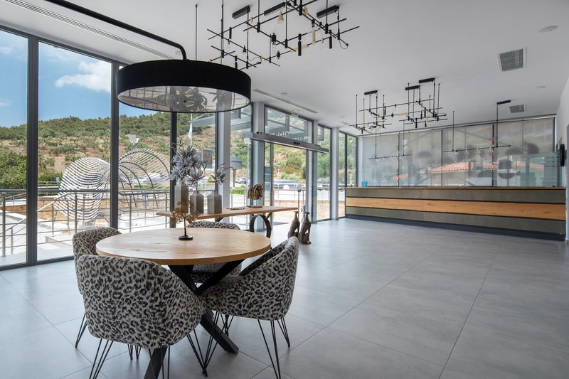 Lagomandra Beach Hotel 3