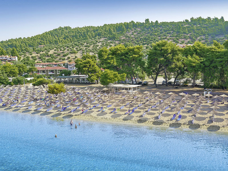 Lagomandra Beach Hotel 4