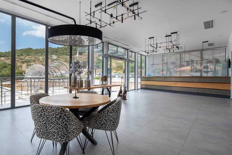 Lagomandra Beach Hotel 4