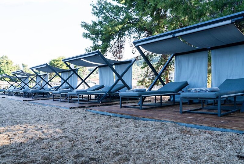 Lagomandra Beach Hotel 11