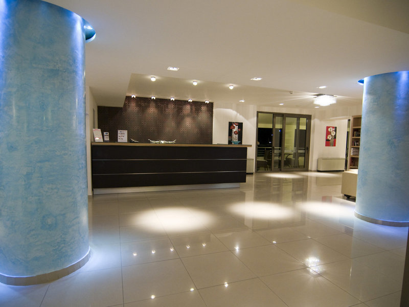Lagomandra Beach Hotel 2