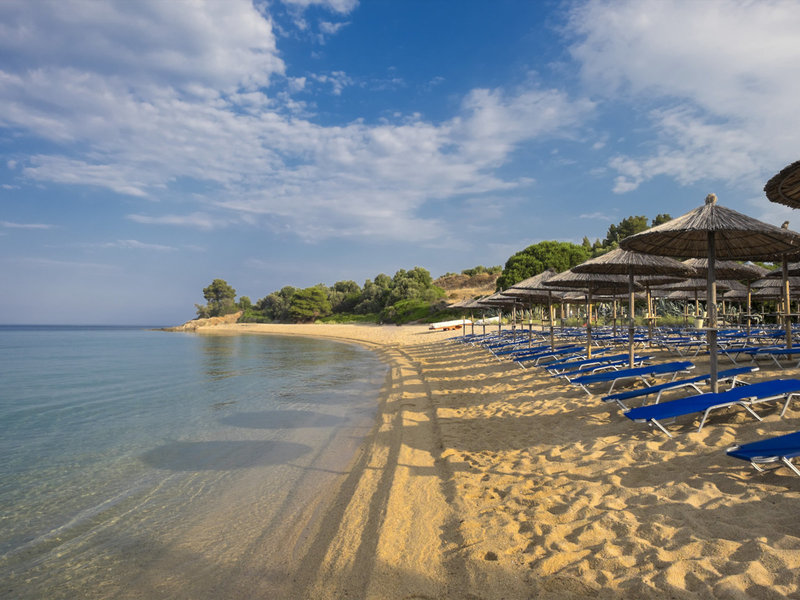 Lagomandra Beach Hotel 8
