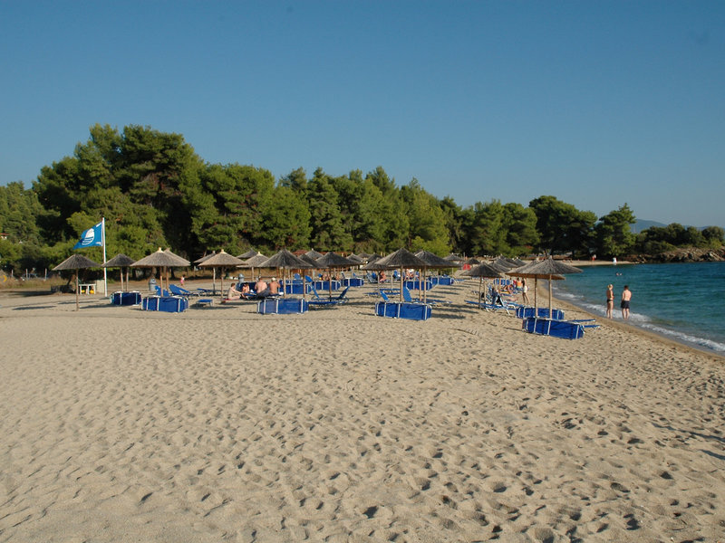 Lagomandra Beach Hotel 12