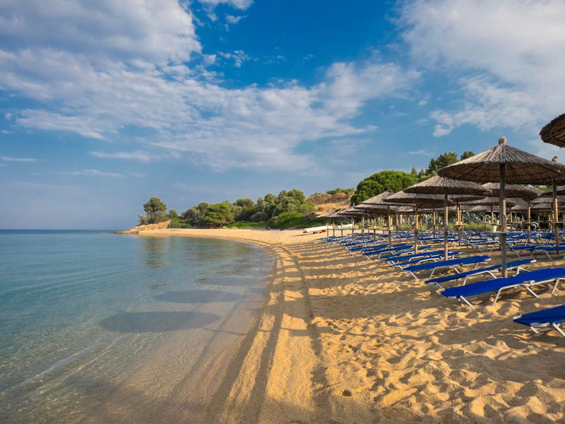 Lagomandra Beach Hotel 13