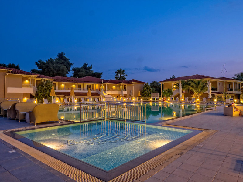 Lagomandra Beach Hotel 20