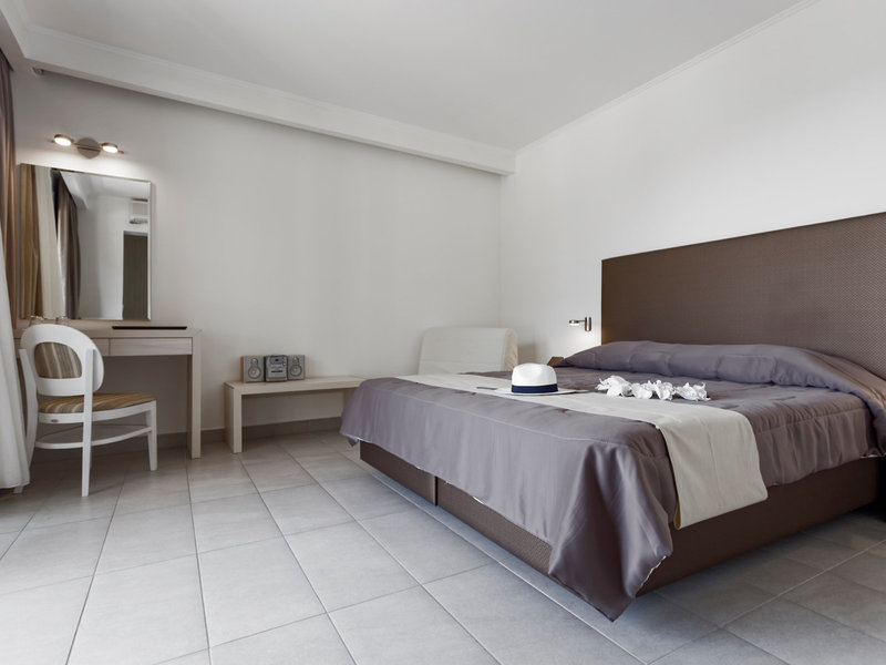 Lagomandra Beach Hotel 42