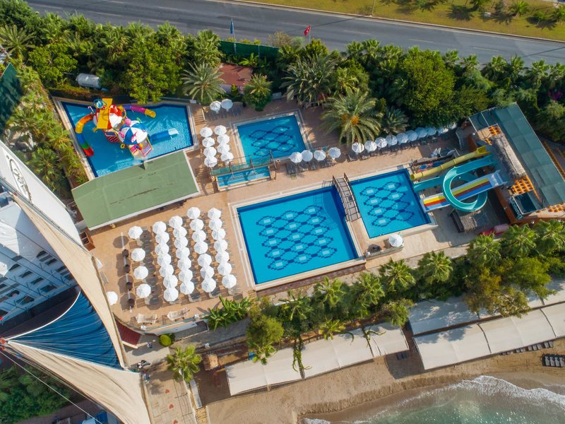 Alaiye Resort & Spa Hotel 8