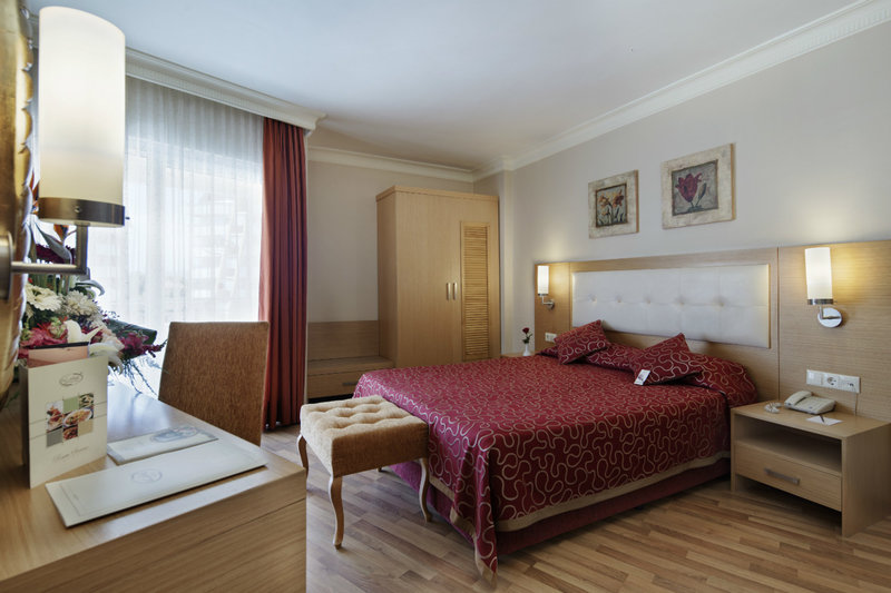 Alaiye Resort & Spa Hotel 9