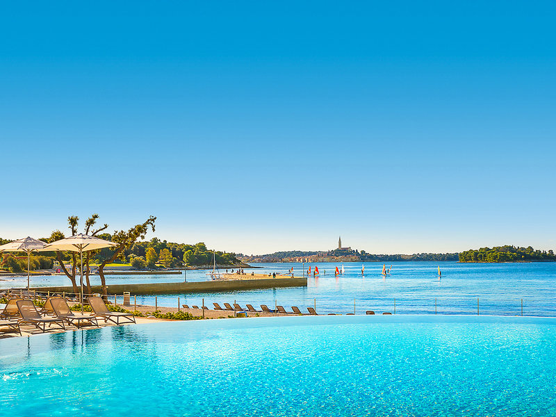 Maistra Select Amarin Resort 3