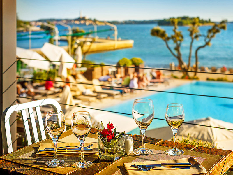 Maistra Select Amarin Resort 9