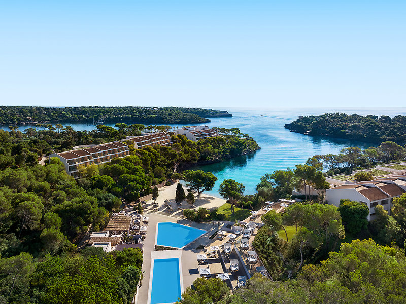 Blau Privilege Porto Petro Beach Resort & Spa 5