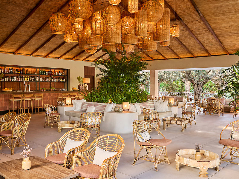 Blau Privilege Porto Petro Beach Resort & Spa 8