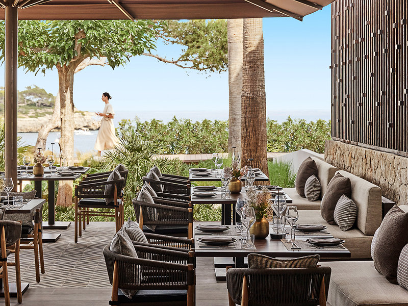 Blau Privilege Porto Petro Beach Resort & Spa 13