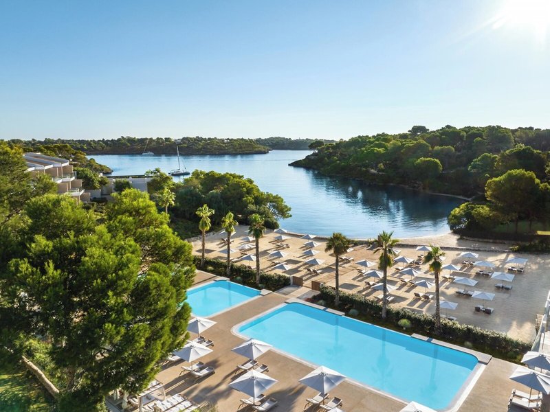 Blau Privilege Porto Petro Beach Resort & Spa 8