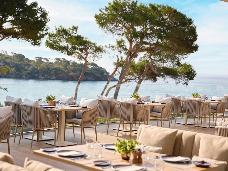 Blau Privilege Porto Petro Beach Resort & Spa 23