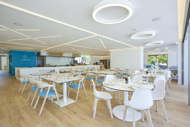 Hotel Triton 6
