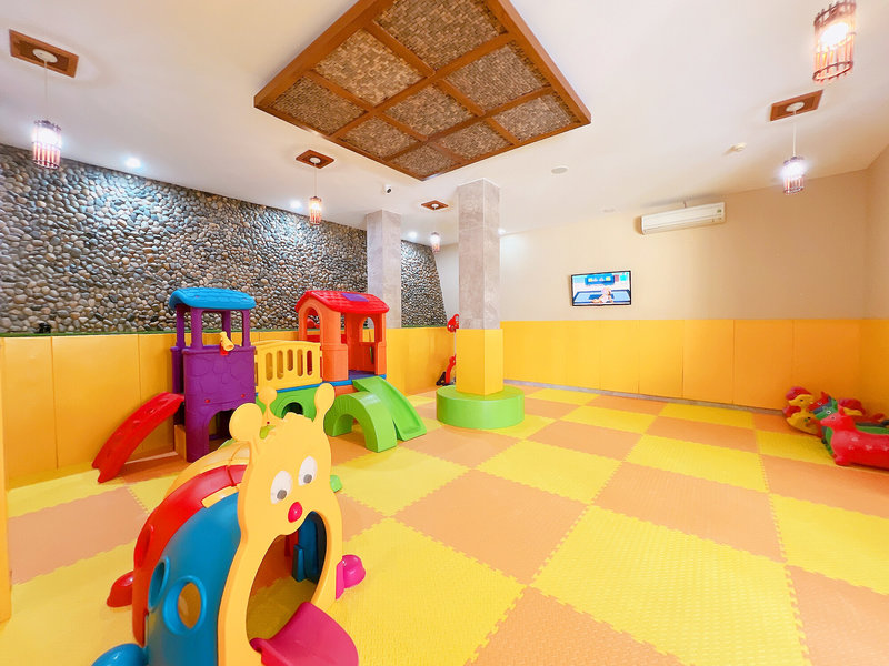 Aroma Beach Resort & Spa 12