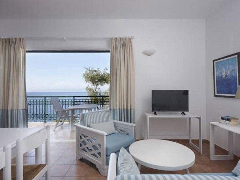 Anassa Mare Villas & Residences 43