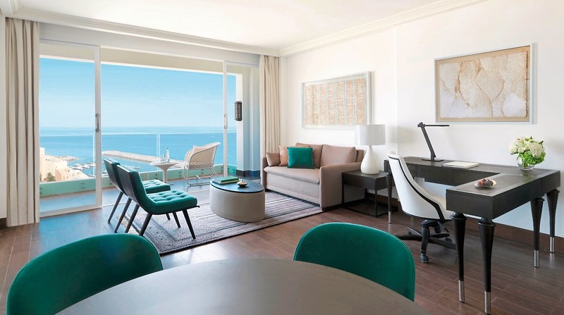 Fairmont Fujairah Beach Resort 8