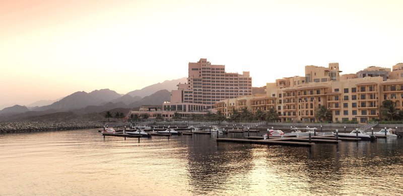 Fairmont Fujairah Beach Resort 1