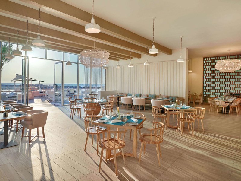 Fairmont Fujairah Beach Resort 4