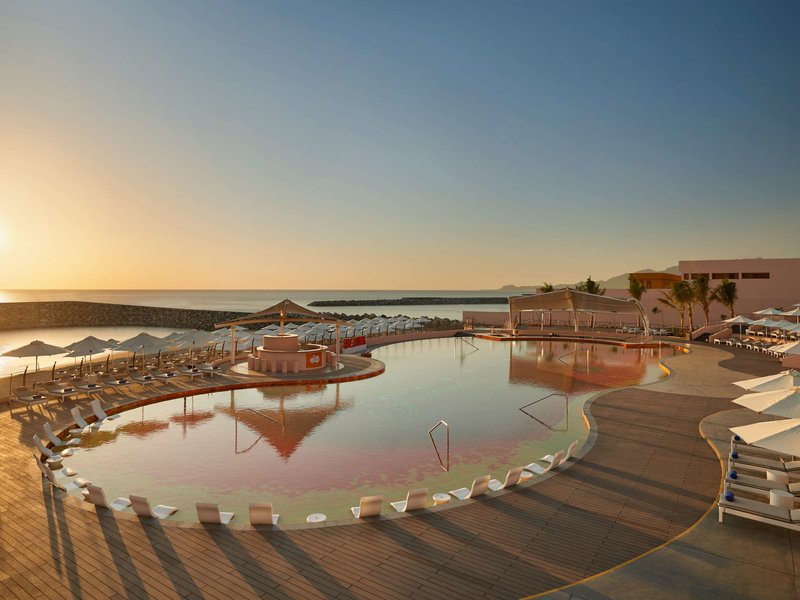 Fairmont Fujairah Beach Resort 5