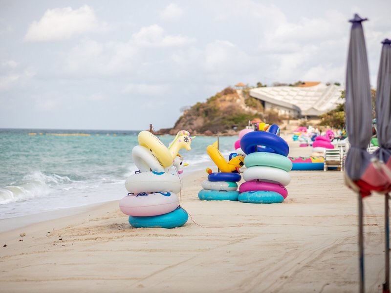 Xanadu Beach Resort 12
