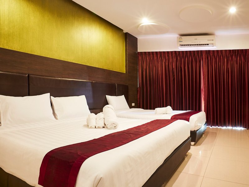 Tribe Hotel 33