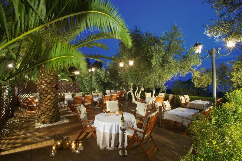 Blue Dolphin 8 - Terrace
