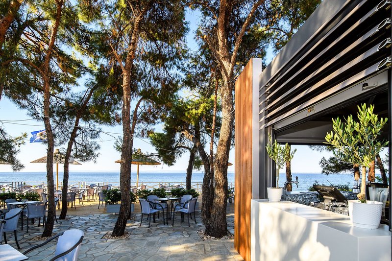 Blue Dolphin 15 - Terrace