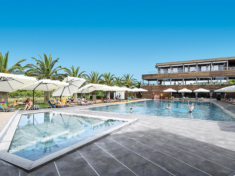 Blue Dolphin Hotel 2