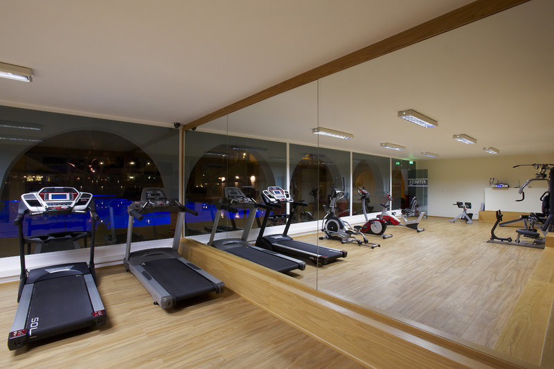 Blue Dolphin Hotel 89