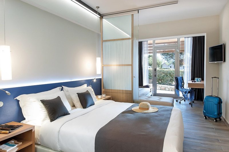 Blue Dolphin Hotel 22