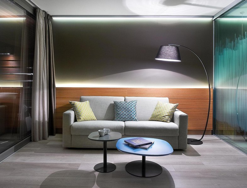 Blue Dolphin Hotel 24