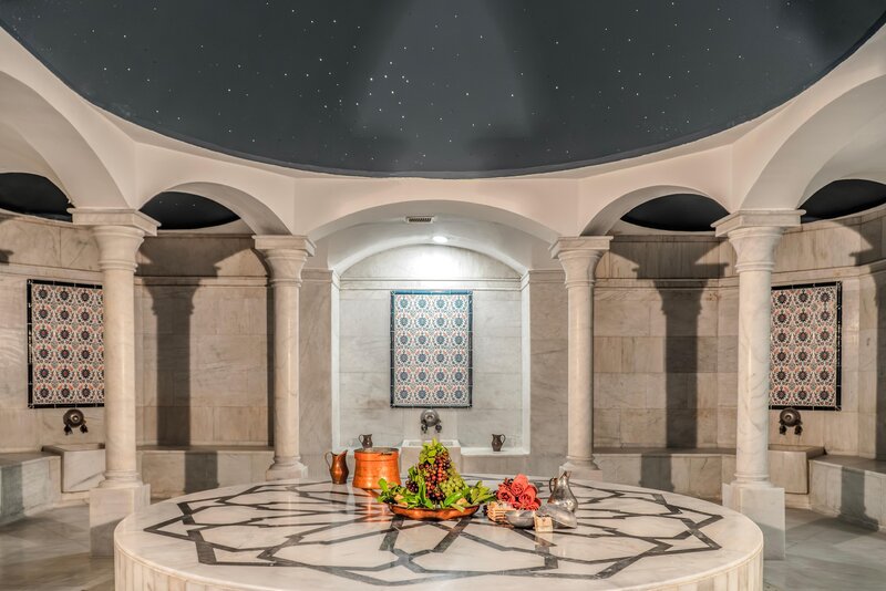 Royal Wings Hotel 78