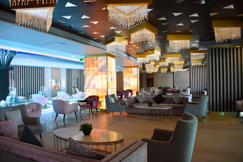 Royal Wings Hotel 57