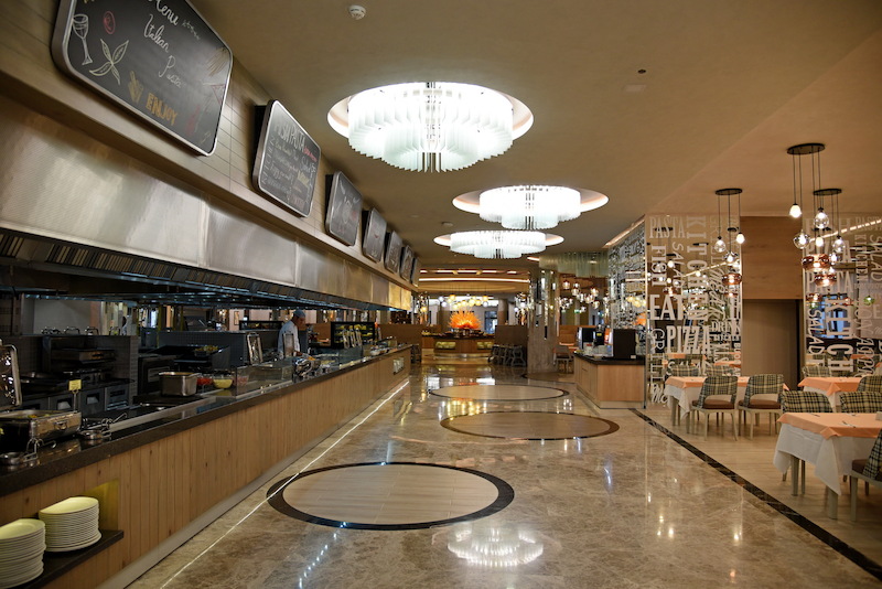 Royal Wings Hotel 58