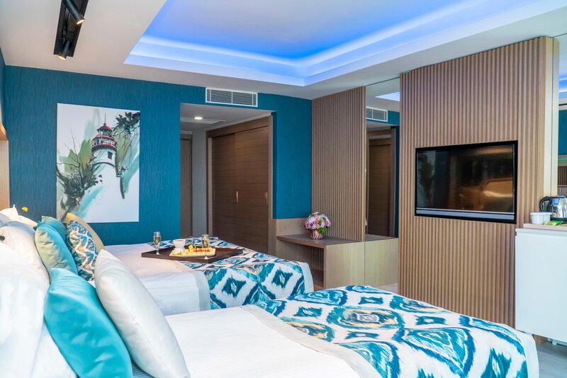 Royal Wings Hotel 62